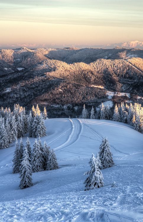 28 Winter Wonderlands Around The World – The Barefoot Explorer